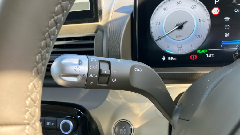 Hyundai INSTER 85kW 02 49kWh 5dr Auto Electric Hatchback